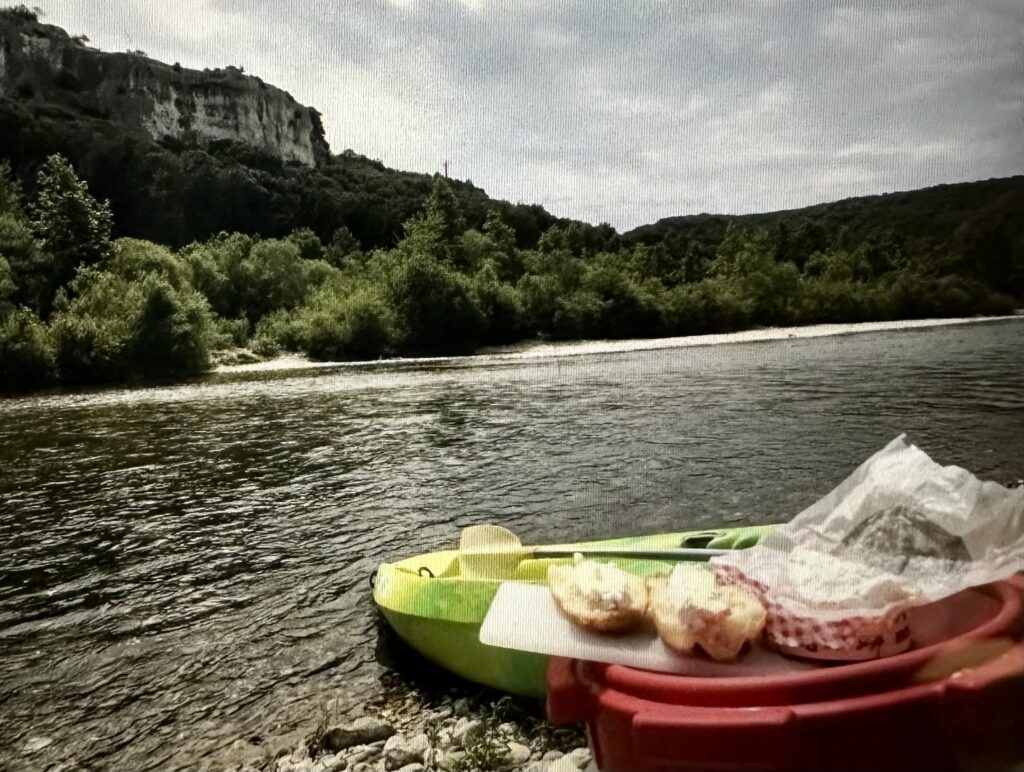 For the more sportive people amongst us you can canoe on the river Cèze or the Gardon.